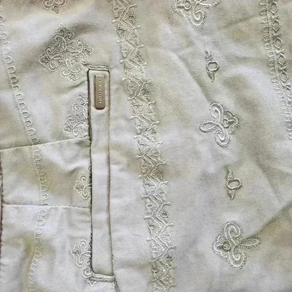 WHBM khaki shorts - Picture 5 of 5